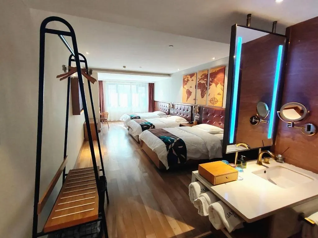 James Joyce Coffetel Zhengzhou Cbd Exhibition Center Provincial People'S Hospital Yanzhuang Hotel